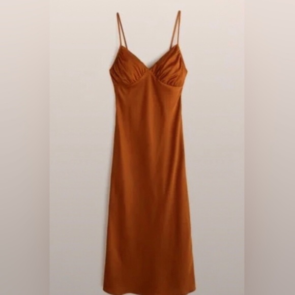 Abercrombie & Fitch Dresses & Skirts - Abercrombie Satin Ruched Mini Dress